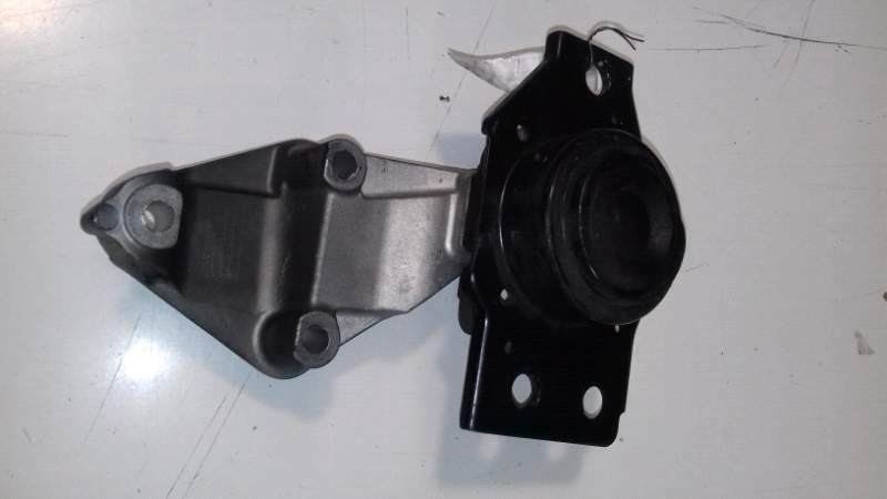 Supporto motore usato Renault Megane 1.5 dci del 2005