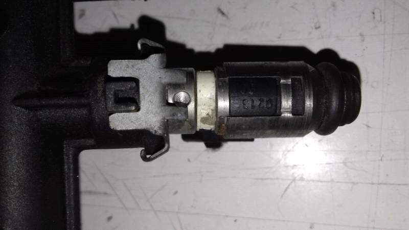 Flauto iniezione benzina usato Fiat/Lancia 1.2 Cod 32190183