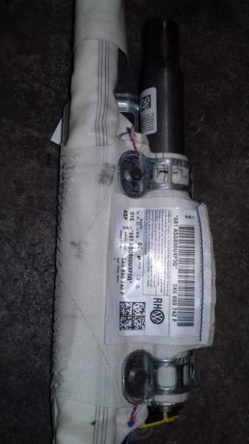 Airbag tendina dx usato VW Golf 6 del 2012