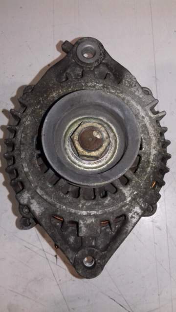 Alternatore usato Nissan Primera 1.8 benzina 23100AU000