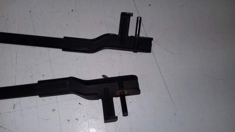 Braccetti tergicristalli Citro&euml;n C4 Picasso 2.0 HDI del 2009