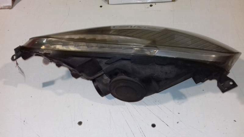 Faro ant sx Citro&euml;n C4 Picasso 2.0 HDI del 2009