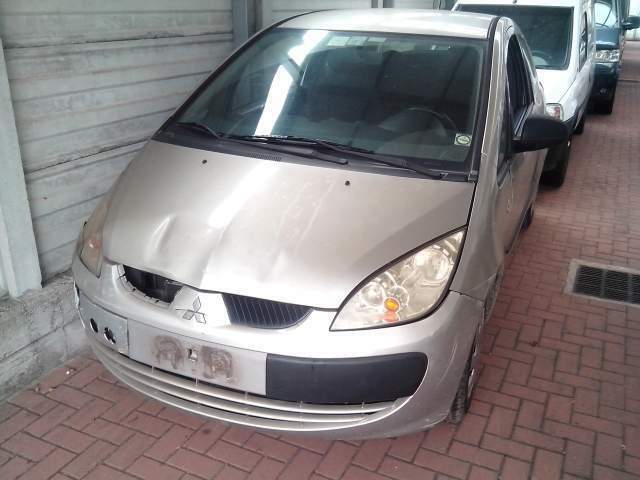 Mitsubishi colt per ricambi