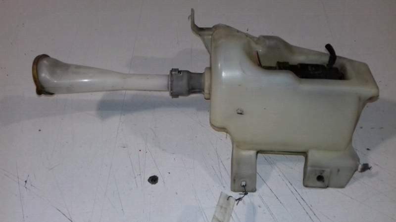 Vaschetta liquido tergi Nissan Primera berlina 1.8 B del 2007