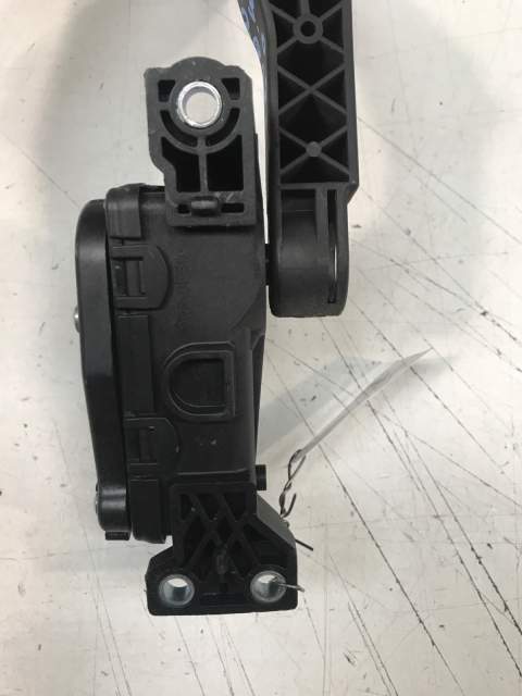 Pedale acceleratore Volkswagen TOUAREG &quot;2006&quot; 3.0 7l0723507 PEDAU050