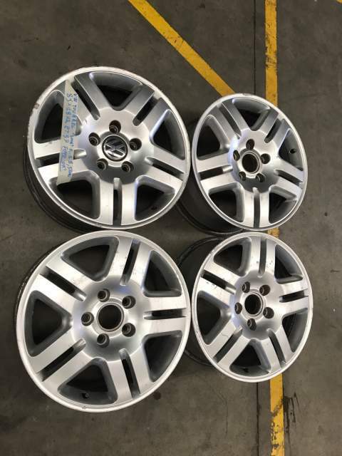 Cerchi Volkswagen TOUAREG R.18 &quot;2006&quot; 5FORI IN LEGA