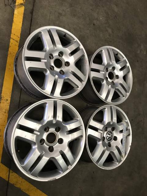 Cerchi Volkswagen TOUAREG R.18 &quot;2006&quot; 5FORI IN LEGA