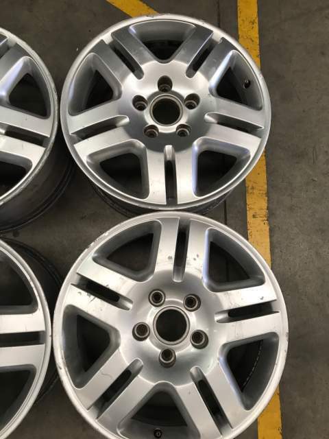 Cerchi Volkswagen TOUAREG R.18 &quot;2006&quot; 5FORI IN LEGA