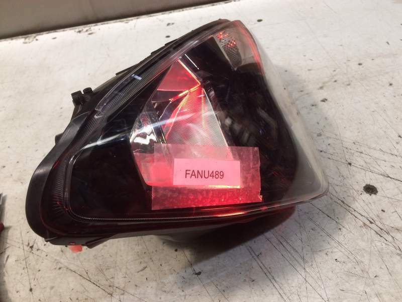 Faro anteriore dx SEAT MII 1.0b &quot;2013&quot; 3P - FANU489