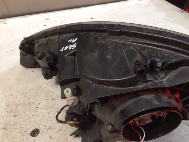 Faro anteriore dx SEAT MII 1.0b &quot;2013&quot; 3P - FANU489