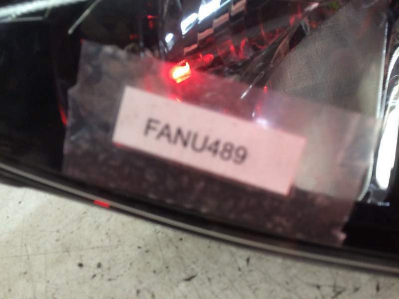 Faro anteriore dx SEAT MII 1.0b &quot;2013&quot; 3P - FANU489