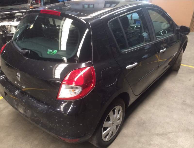 RENAULT CLIO 1.2b 5p &quot;2011&quot; per ricambi