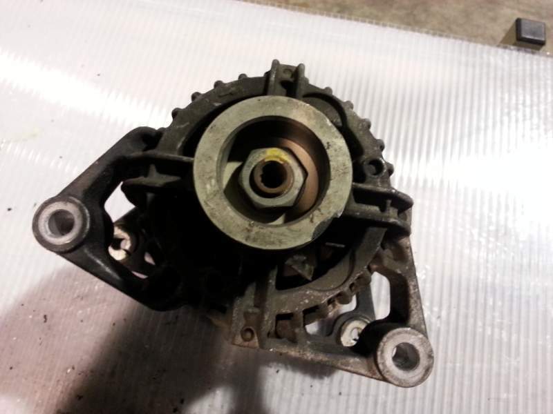 Alternatore Opel corsa 1.0 3cilindri cod bosch 0124225018 70A