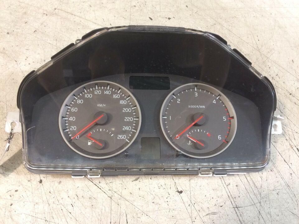 Tachimetro VOLVO V50 2.0hdi &quot;2006&quot; - TACH236