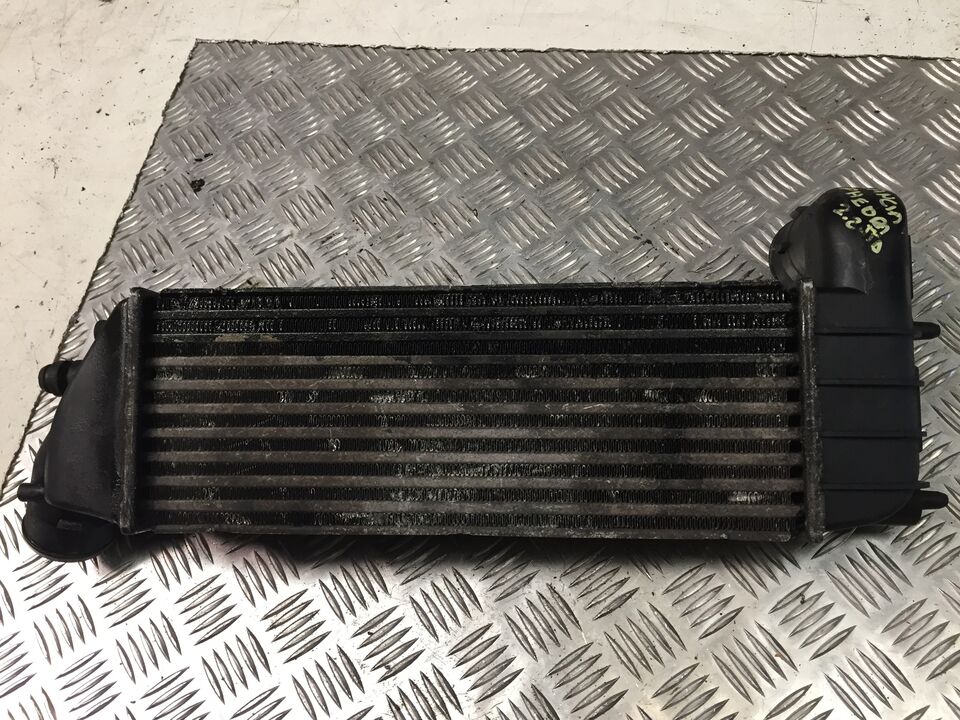 Intercooler usato Lancia phedra 2.2 jtd 870229HE COD INTERNO INCO119