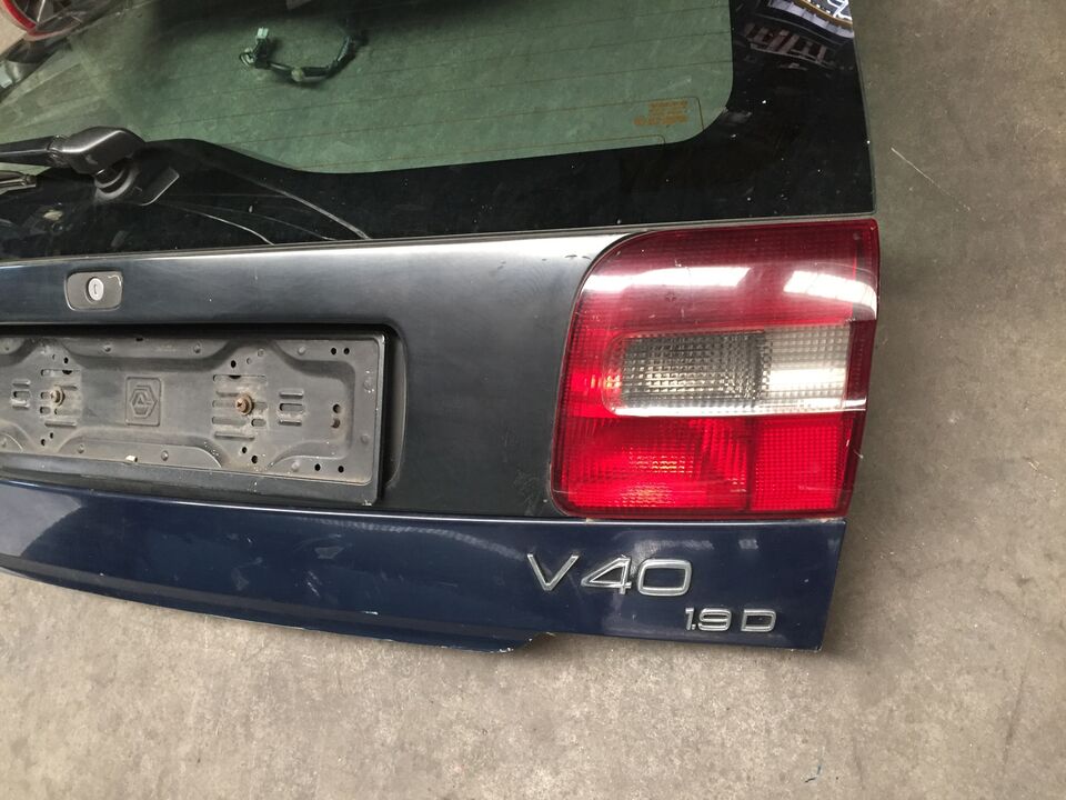 Portellone usato Volvo v40 sw anno 2002