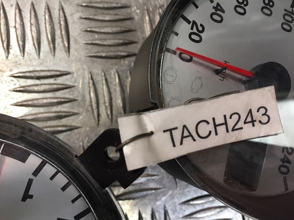 Tachimetro Alfa romeo 156 anno 2005 TACH243