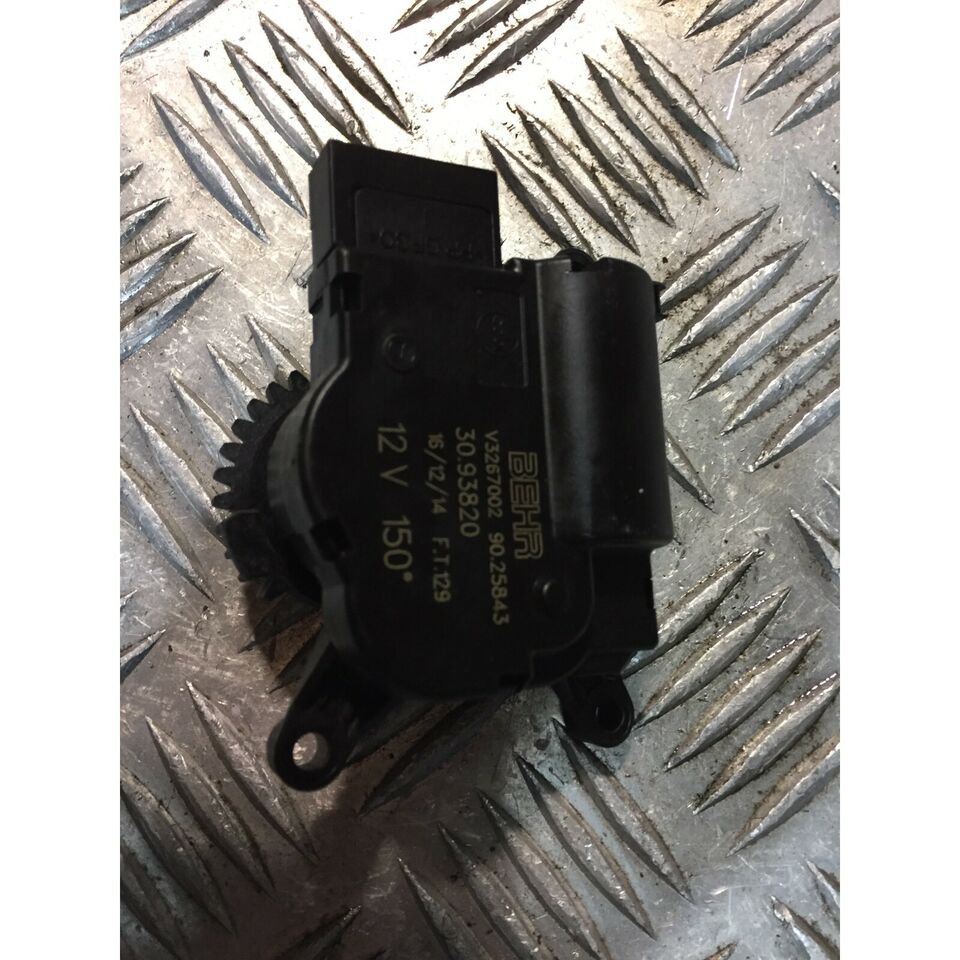 Motorino attuatore caldaietta Seat ibiza 1.2 tb FR 2015 CEVU596