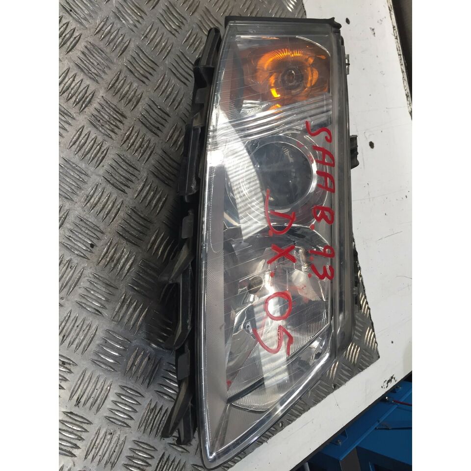 Faro ant dx usato Saab 93 2005 FANU601