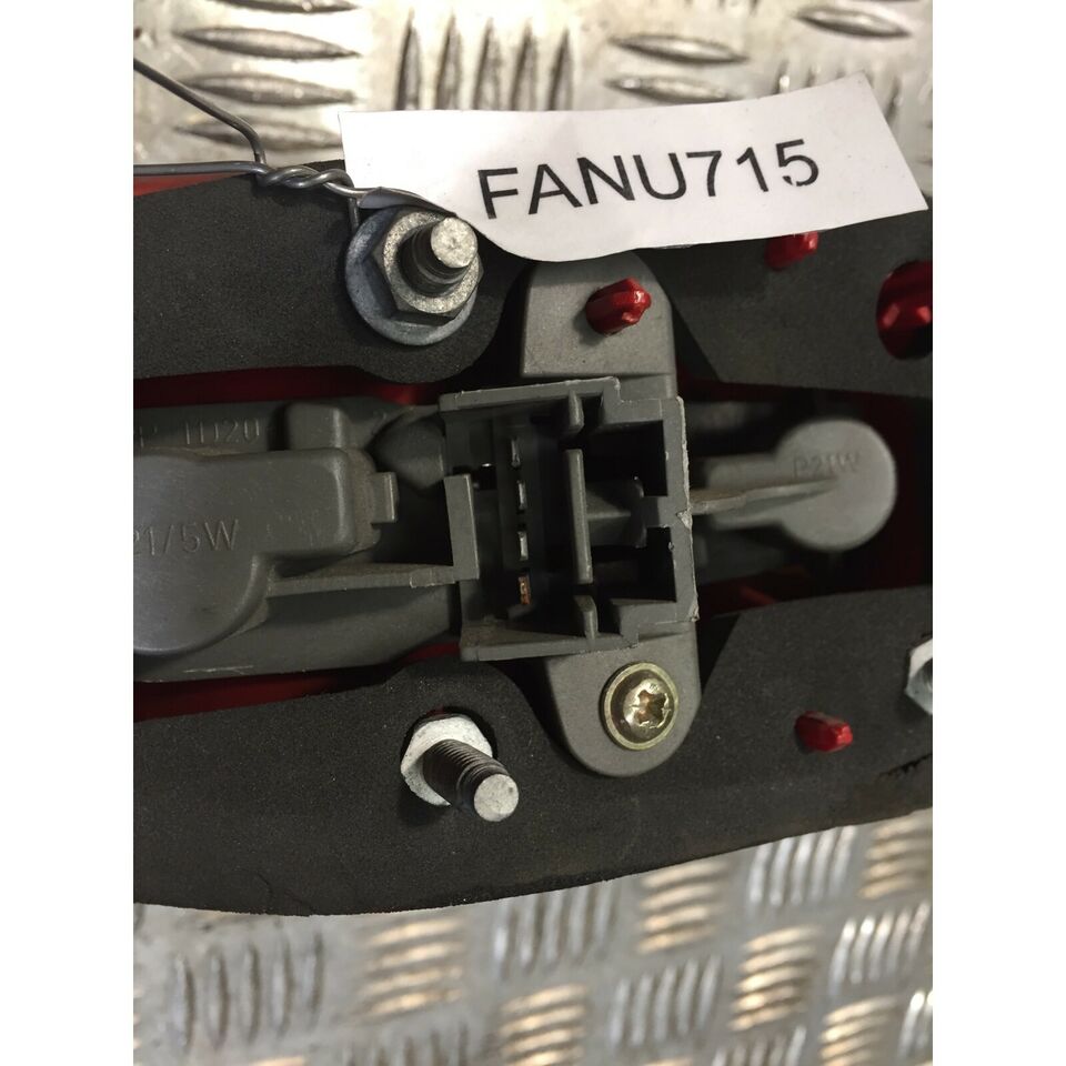 Fanale post dx Alfa 147 2003 FANU715