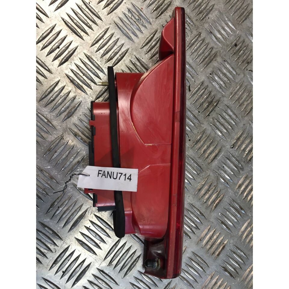 Fanale post dx usato Alfa 156 2005 FANU714