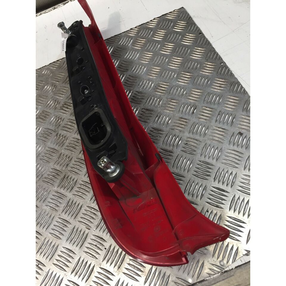 Fanale post dx usato Fiat punto 1998 FANU745