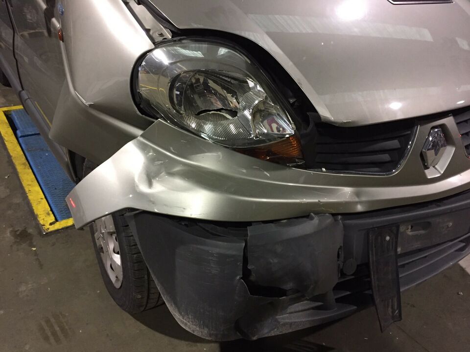 Renault trafic 2.0 DCI M9R &quot;2009&quot; demolito per ricambi