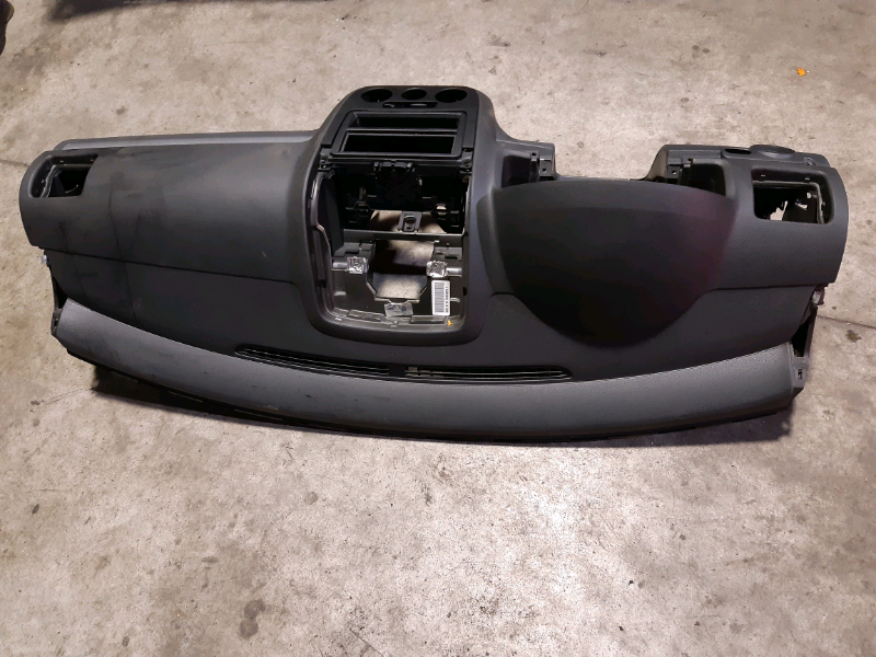 Cruscotto senza airbag Vw golf 5 1.9 tdi 2007