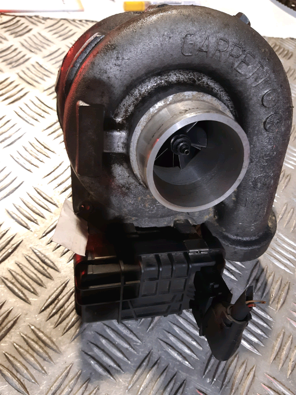 Turbina usata MB classe E 320 CDI TB229 743115-1