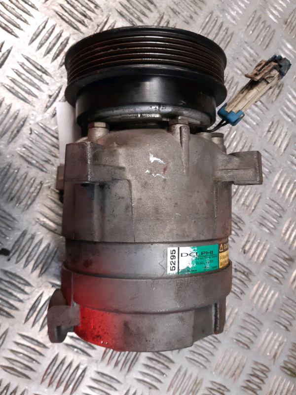 Compressore Opel tigra 1.4b COMU327