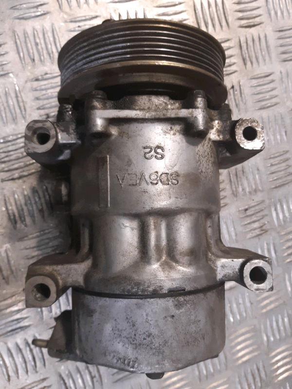 Compressore clima Peugeot 206 1.1b COMU402 SD6V12-1438