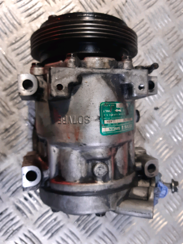 Compressore clima Renault clio 1.4b COMU399 SD6V16-1148H