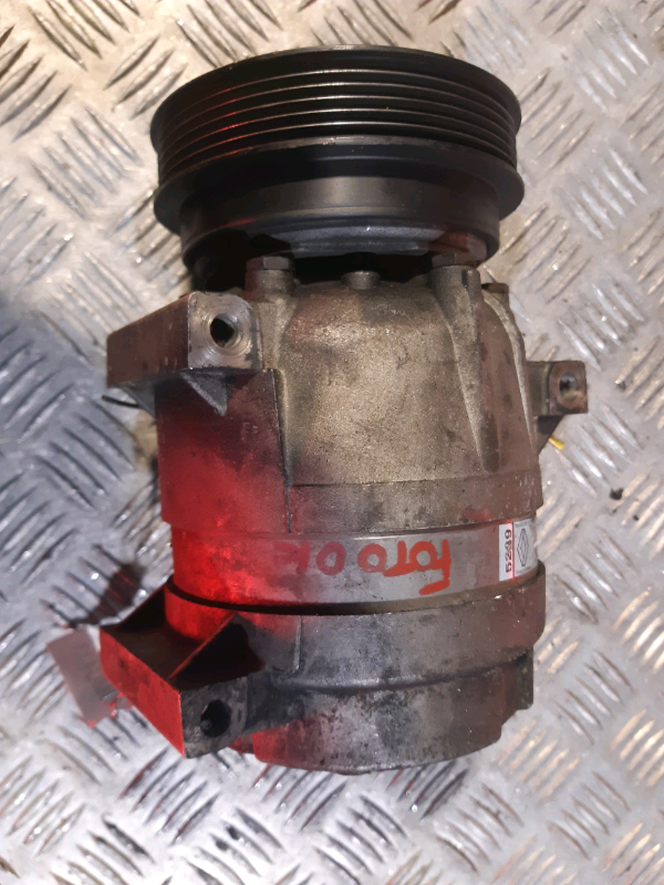 Compressore clima Renault megane 1.6b COMU433 1135289