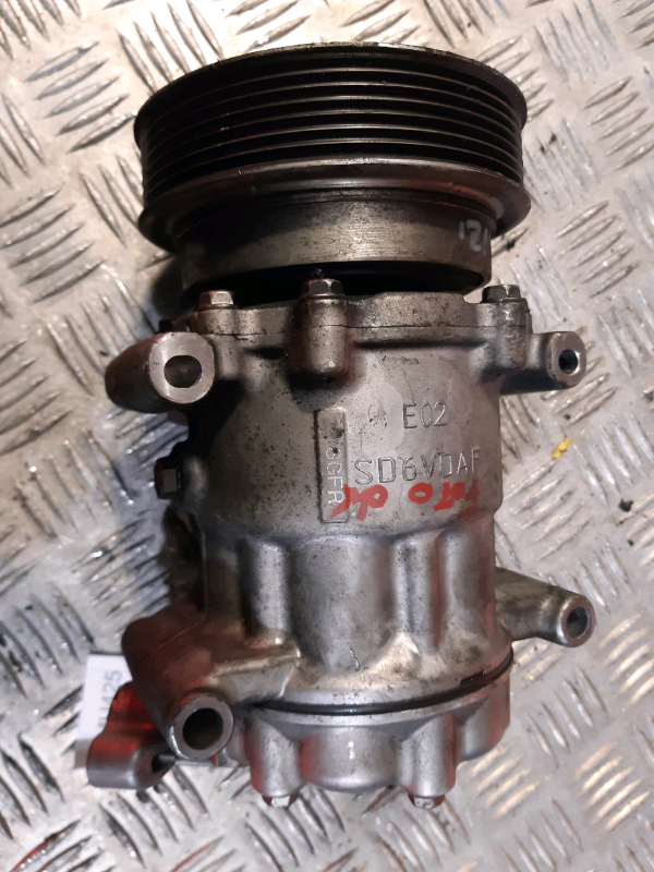 Compressore clima Renault clio 1.2b COMU425 8200819568