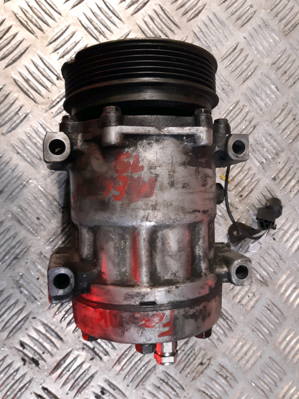 Compressore clima Renault megane 1.9dci COMU423