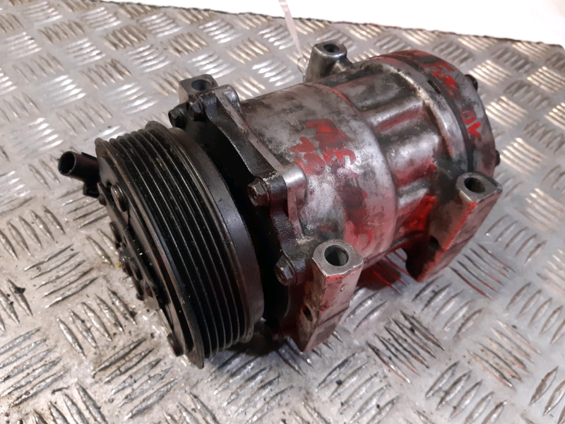 Compressore clima Renault megane 1.9dci COMU423