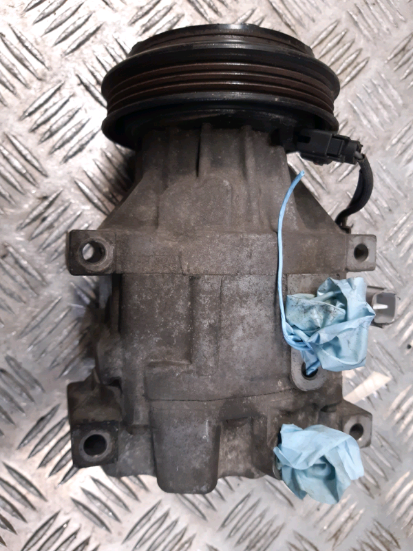 Compressore clima Toyota yaris verso 1.3b 442100-2062 COMU120