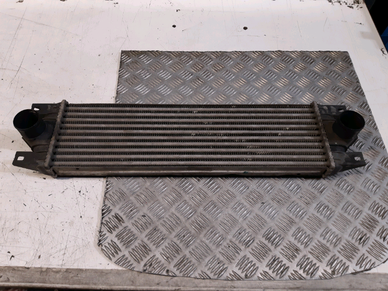 Intercooler usato Renault mascott 2.8dci 863428NA INCO141