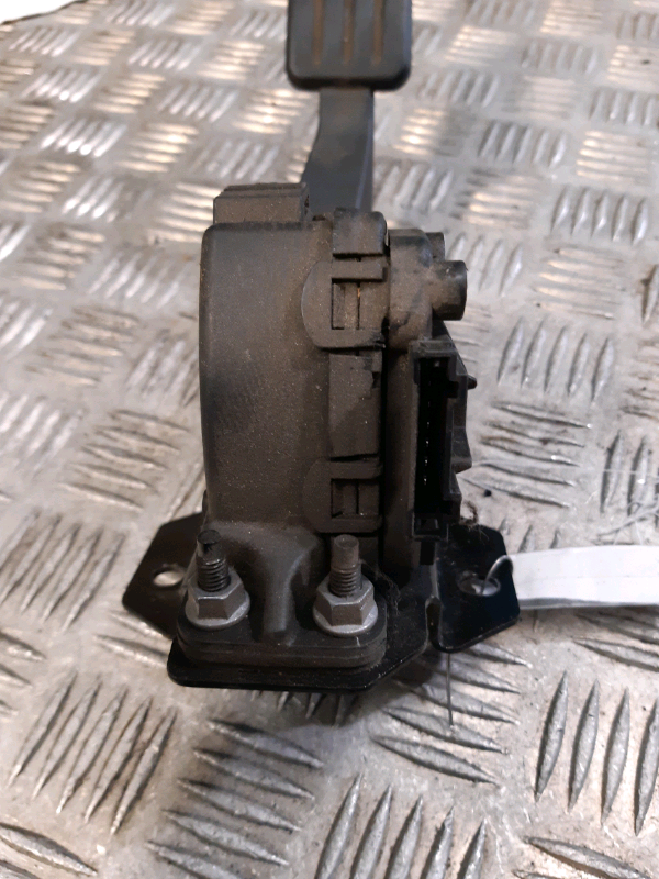 Pedale acceleratore Dacia sandero 1.5dci PEDAU230 8200386506