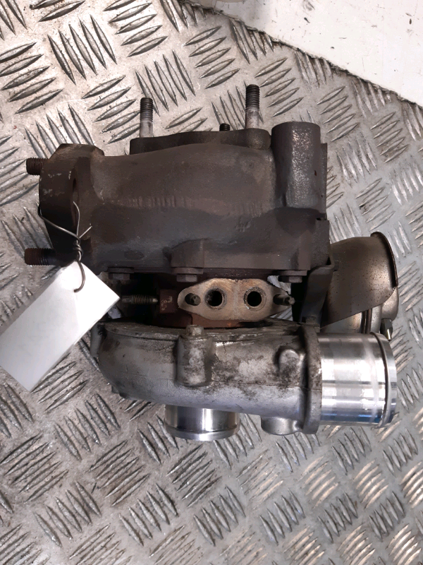 Turbina usata Toyota rav4 2.0td 2003 TB241