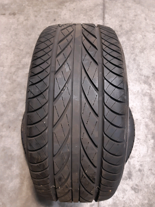 N. 2 gomme Westlake 225 50R16 92W m+s GOMMUS081