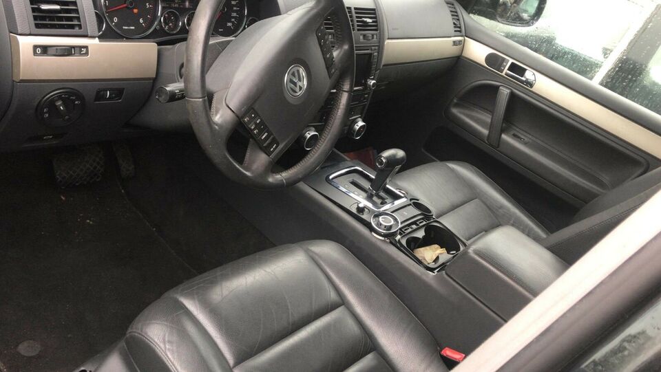 VW Touareg 3.0 TDI V6 anno 2009 per ricambi