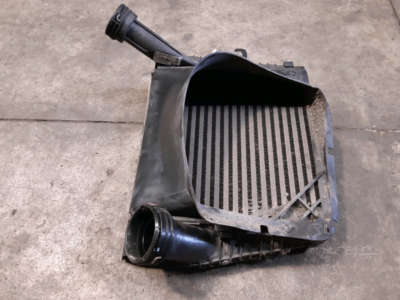 Radiatore intercooler dx Vw touareg 3.0tdi 2009 INCO154