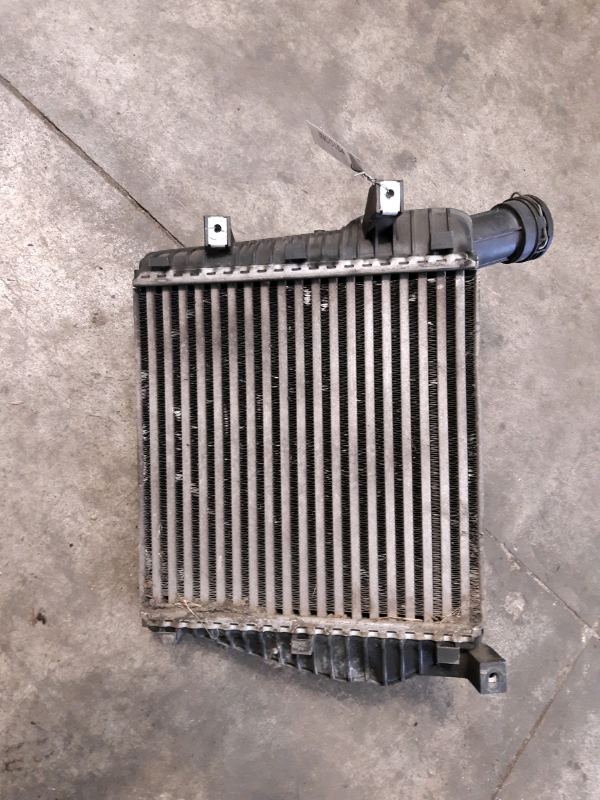 Radiatore intercooler dx Vw touareg 3.0tdi 2009 INCO154