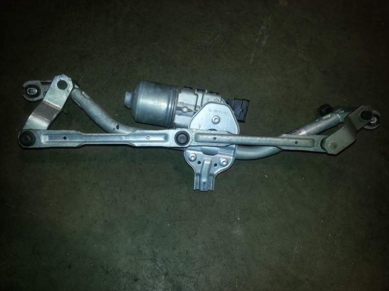 Motorino tergicristallo Peugeot 207 del 2007 cod bosch 3397020769