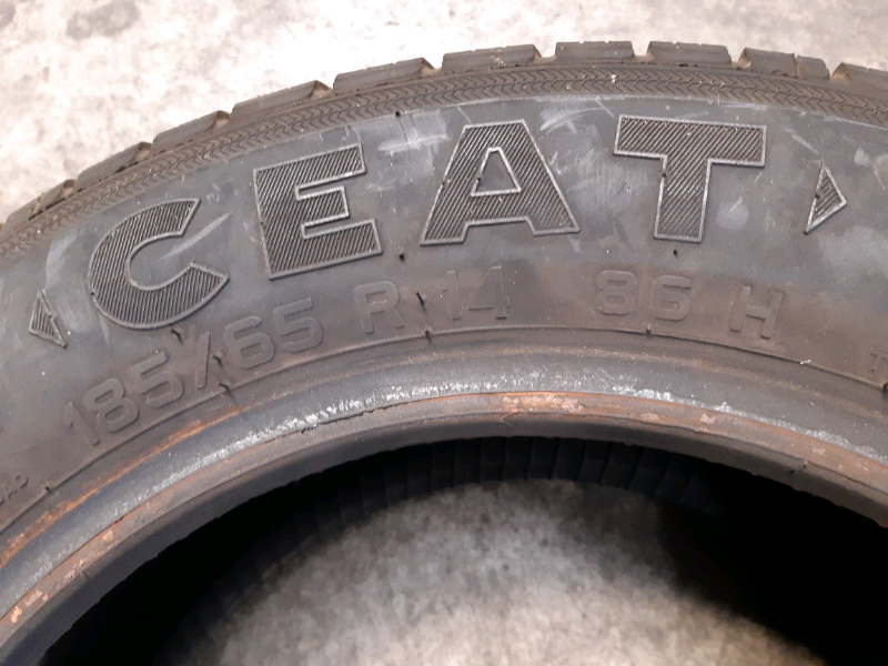 N.4 gomme estive Ceat 185 65R14 86H GOMMUS153