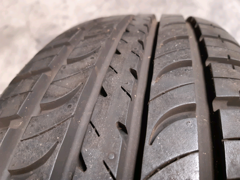 N.2 gomme estive Hankook 195 70R14 91T GOMMUS158