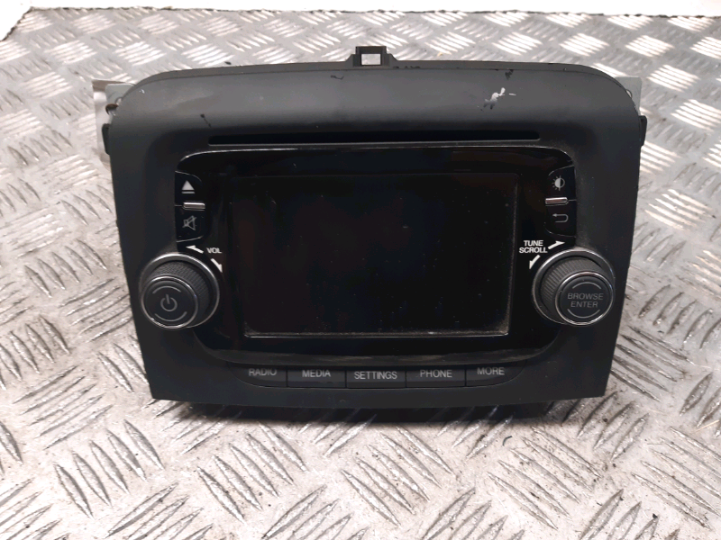 Autoradio bluetooth Fiat 500L 1.3Mj 2015 500LMJ0K054