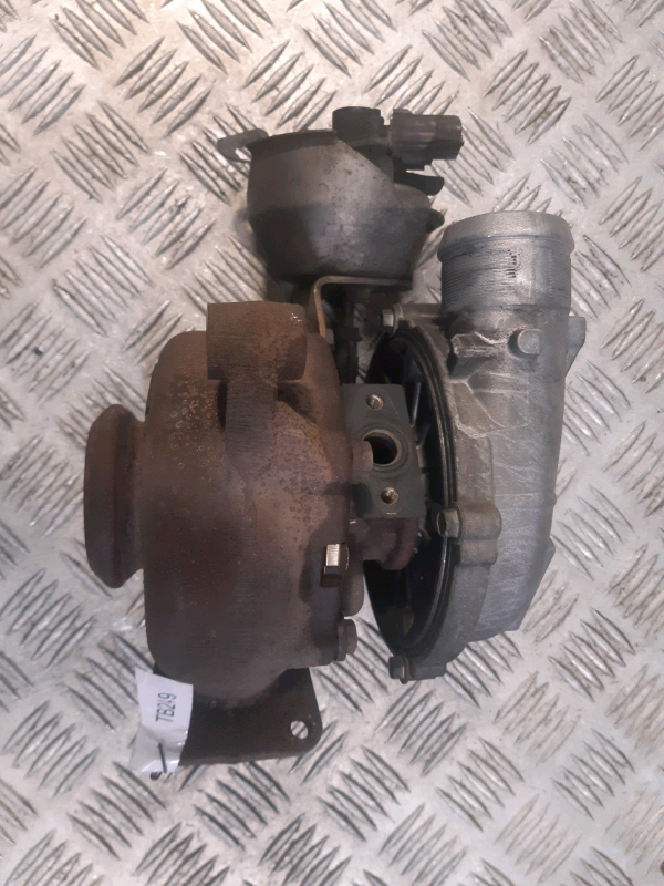 Turbina usata Volvo V50 2.0d 2008 TB249 760774-3