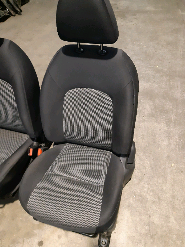 Interno completo di pannelli Nissan micra 5p 2015